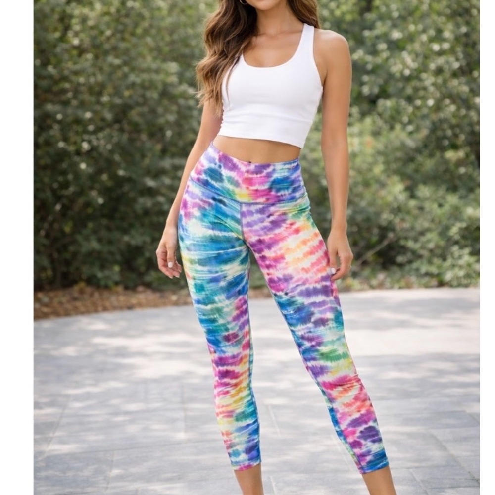 Athleta Love Proudly Rainbow Tie-Dye 7/8 Leggings M
